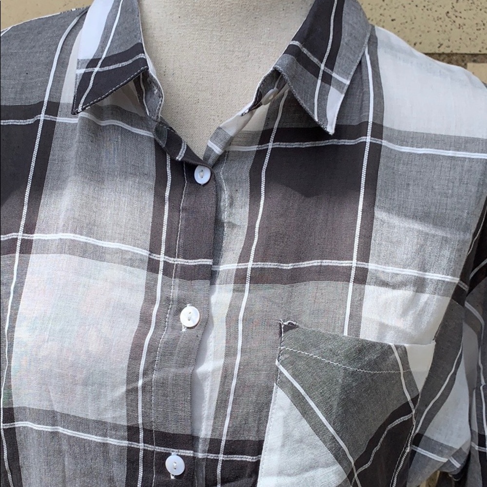 ❌DONATED❌Black White Gray Checkered Plaid Button Down Boyfriend Shirt Top - Picture 5 of 9